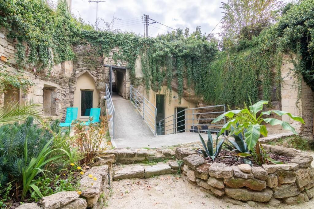 Maison troglodytique Doué La Fontaine Exterior foto