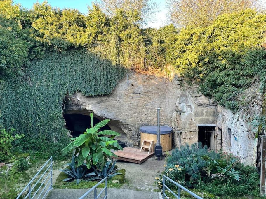 Maison troglodytique Doué La Fontaine Exterior foto